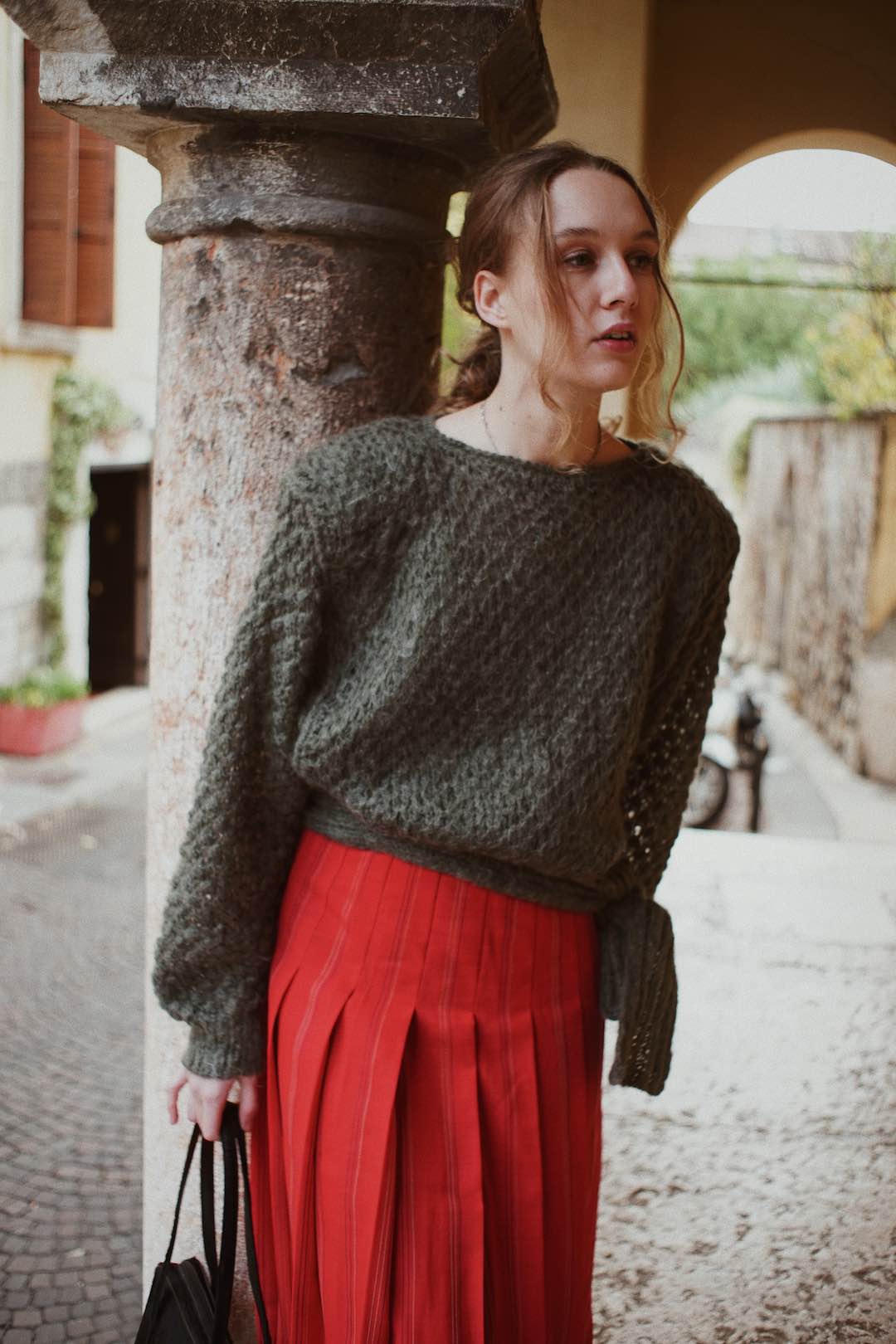Burberrys pleated wool skirt